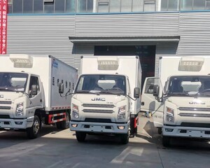 舞臺車、廣告車、清障車、瀝青灑布車及汽車零配件價格與生產全解析